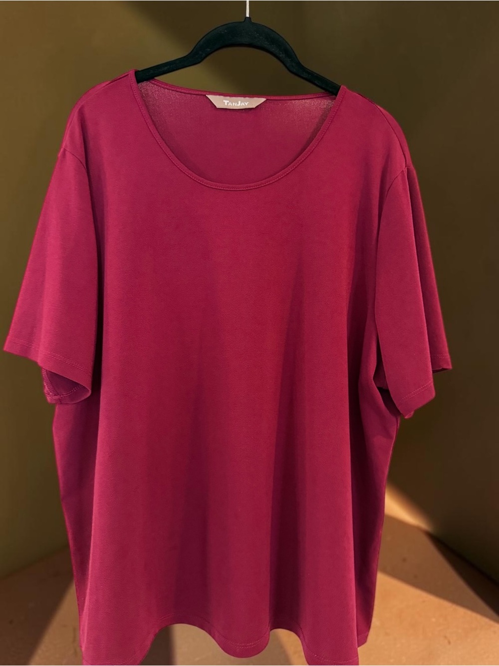 TanJay Magenta Berry Scoop Neck Short Sleeve Top 1X Stretch Casual Basic